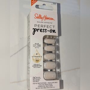 Bundle! Sally Hansen Perfect Press-On Nails
